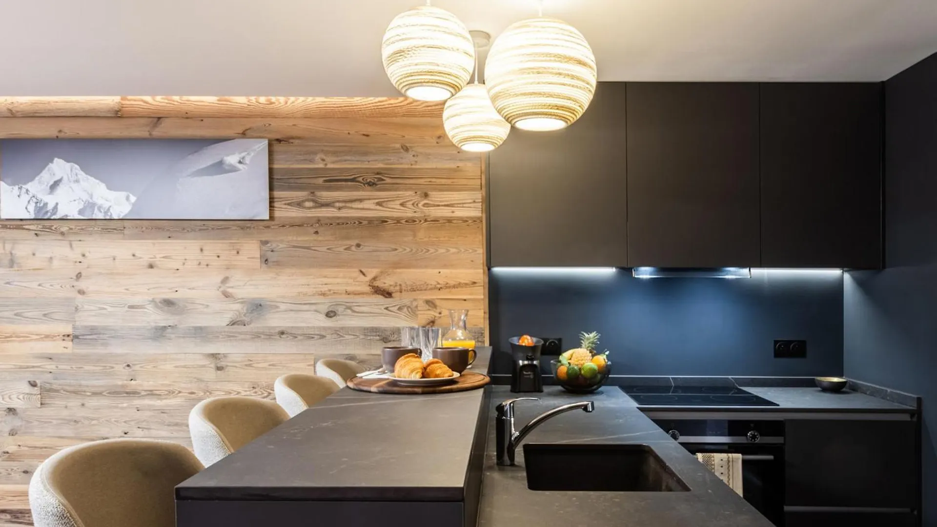 Charmant Duplex A Courchevel Village, 3 Chambres, Parking & Proche Pistes - Fr-1-618-31 0*,  France