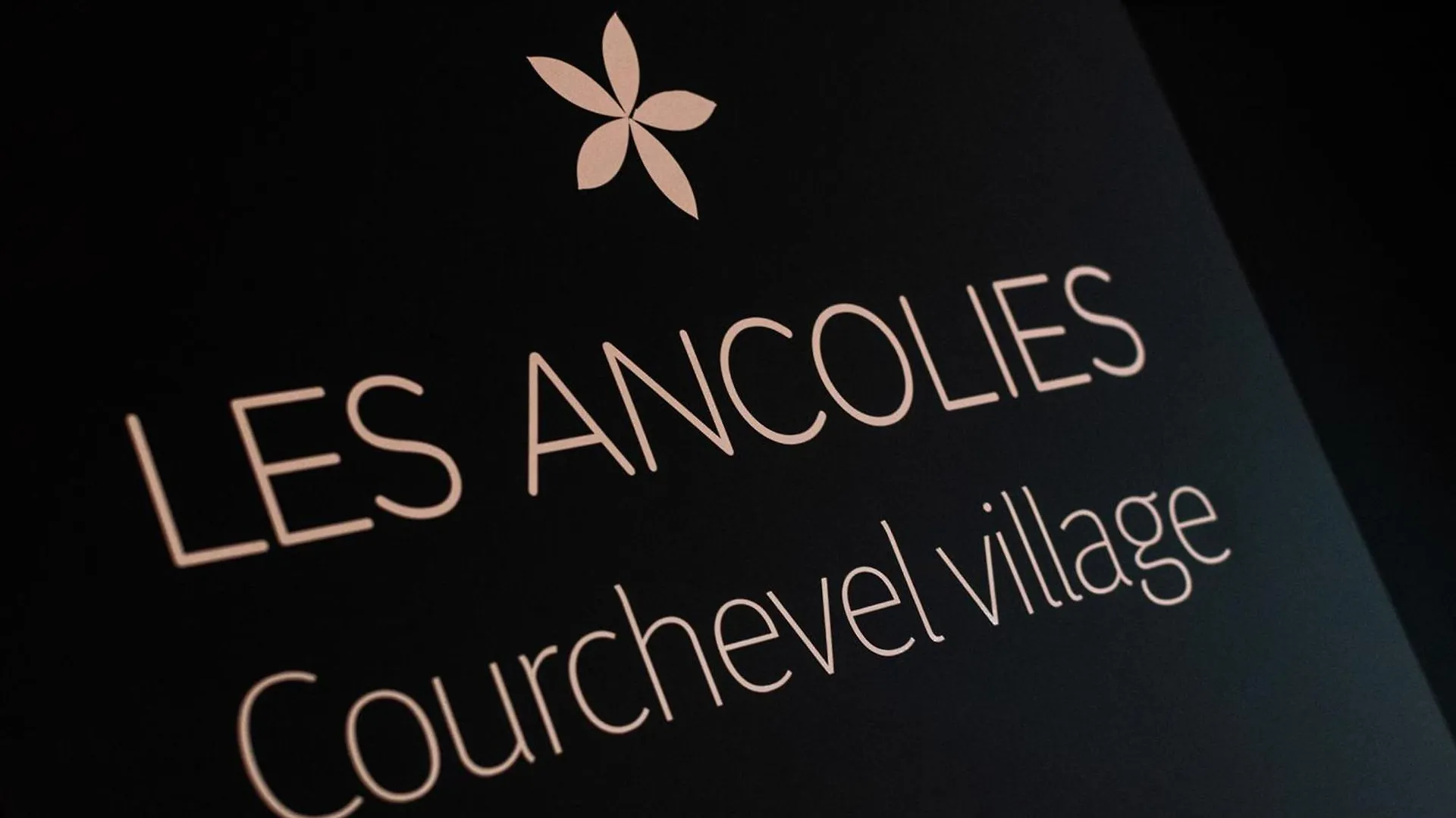 Apartment Charmant Duplex A Courchevel Village, 3 Chambres, Parking & Proche Pistes - Fr-1-618-31
