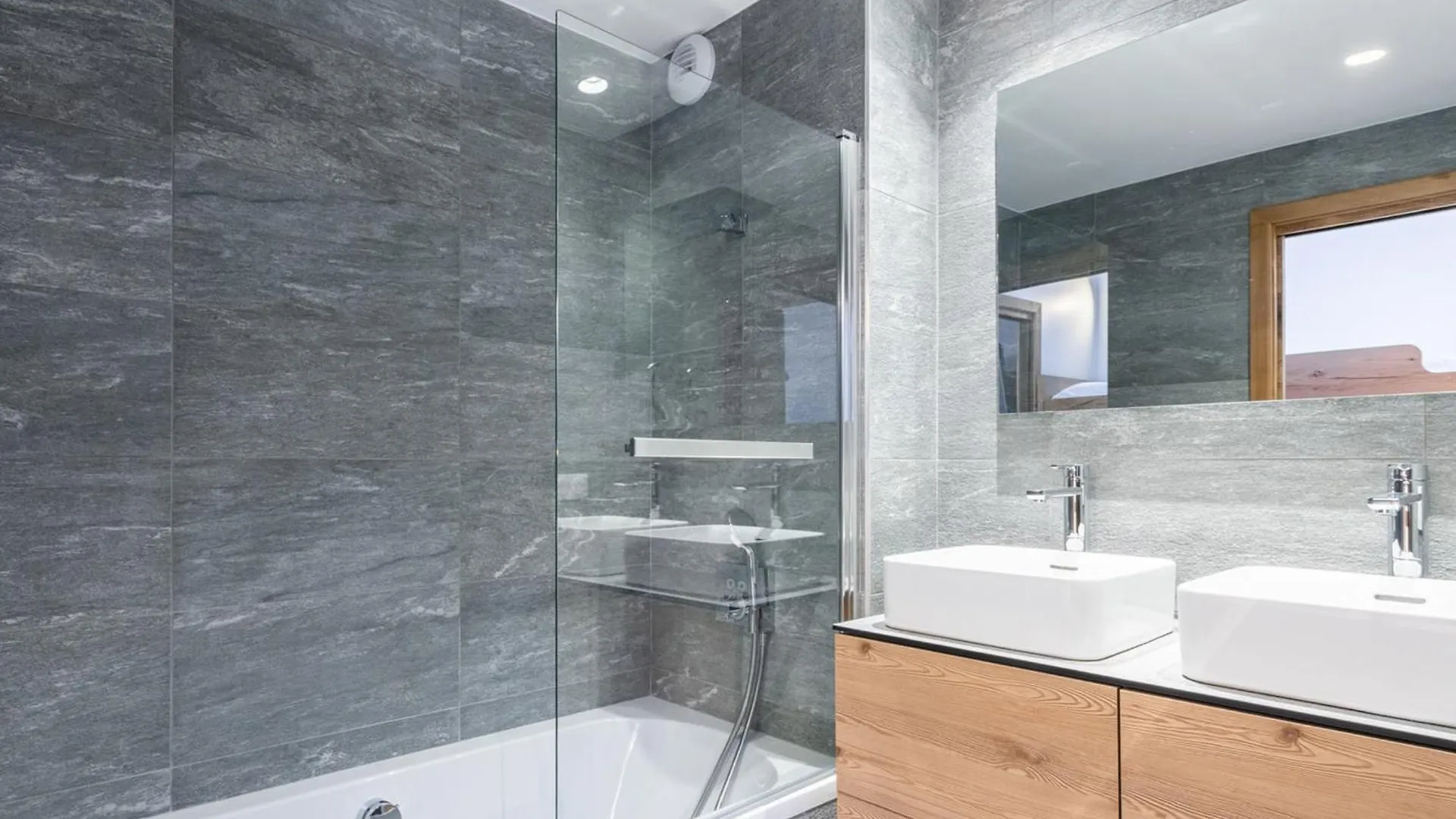 Apartment Charmant Duplex A Courchevel Village, 3 Chambres, Parking & Proche Pistes - Fr-1-618-31 France